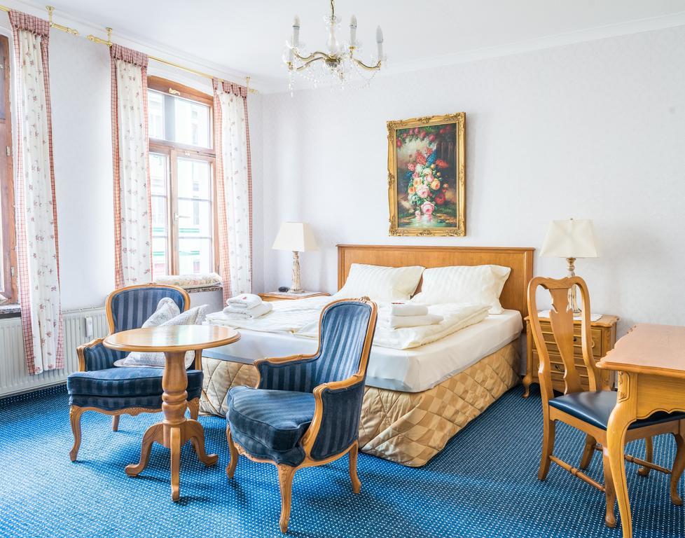 Romantisches Hotel Zur Traube Schwerin ชเวียรีน ห้อง รูปภาพ